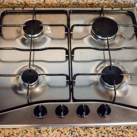 La Finestra Sul Parco Apartment Лука Екстериор снимка